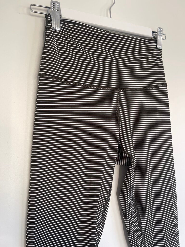 Lulu Lemon Tights - Size 6 (10)