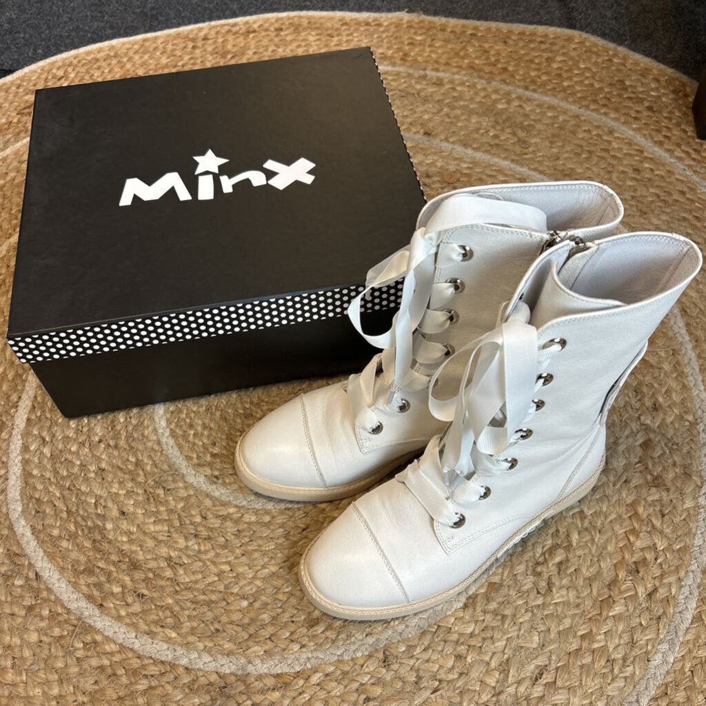 Minx Cream Boots - Size 36 (new with box)