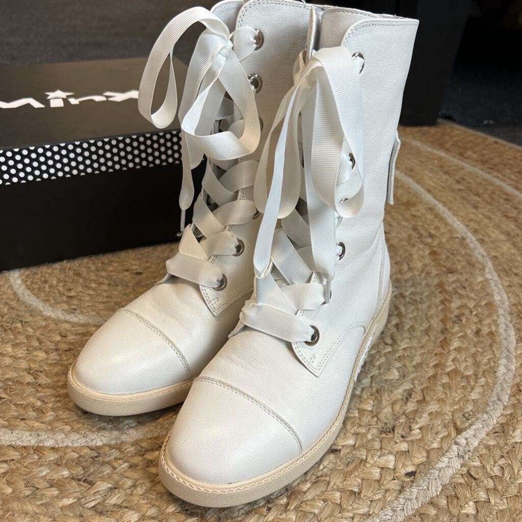 Minx Cream Boots - Size 36 (new with box)