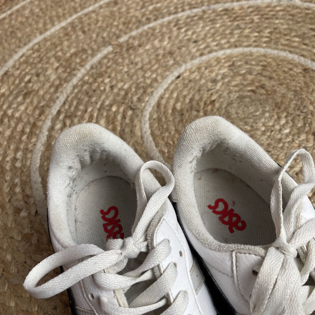 Asics Shoes - Size 8
