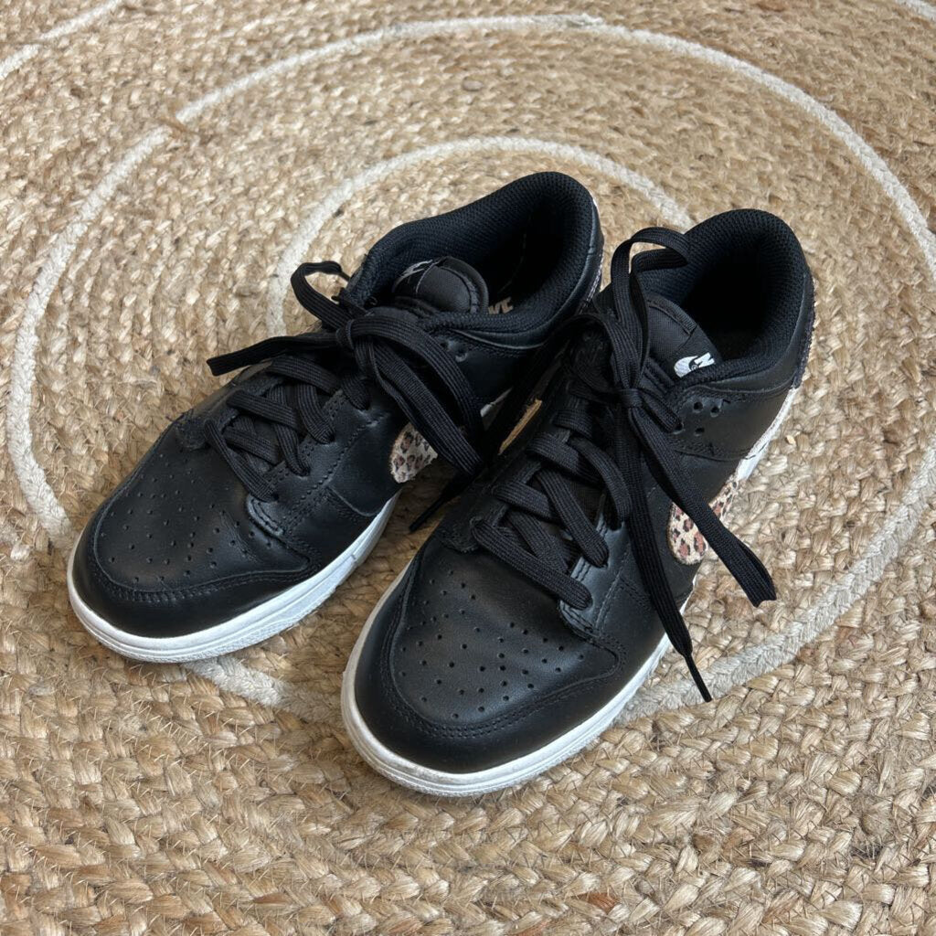 Converse Shoes - Size Y33.5