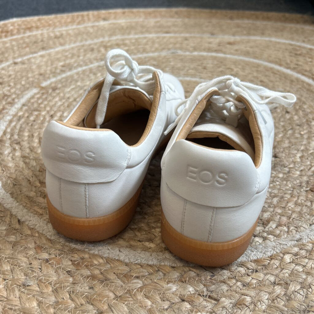 EOS Sneakers - Size 40