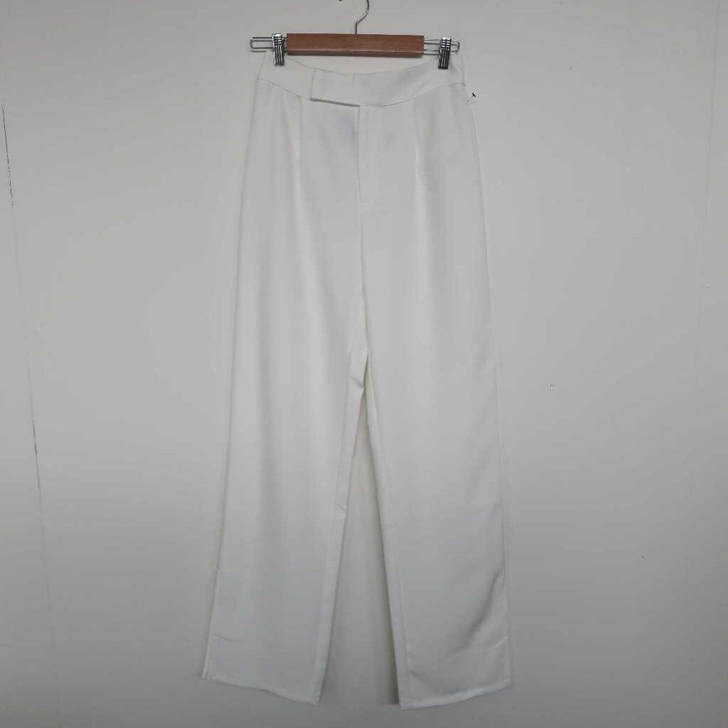 Kristina X BWLDR Pants (BNWT) - Size 8