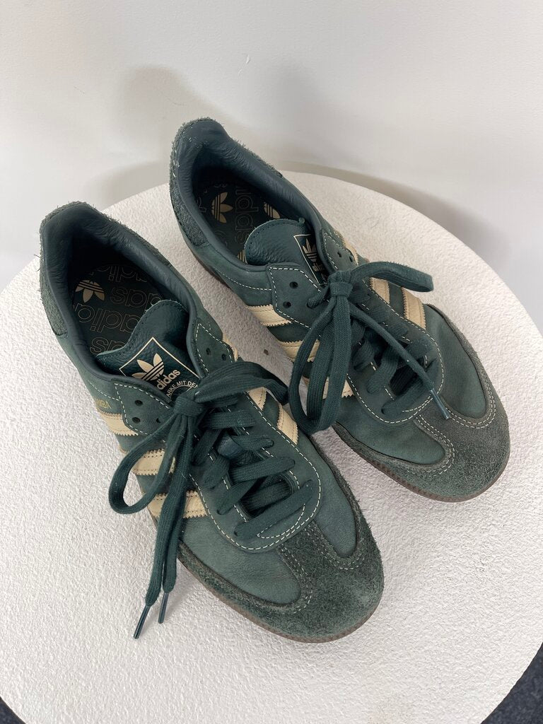Adidas Shoes - Size 40