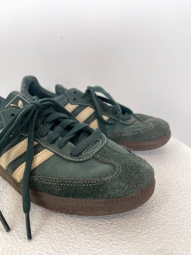 Adidas Shoes - Size 40