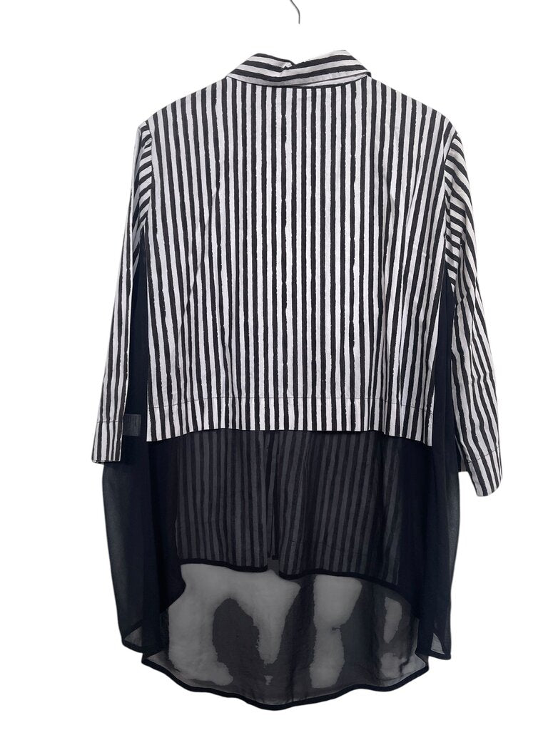 Nic. Clothing Shirt - Size 7