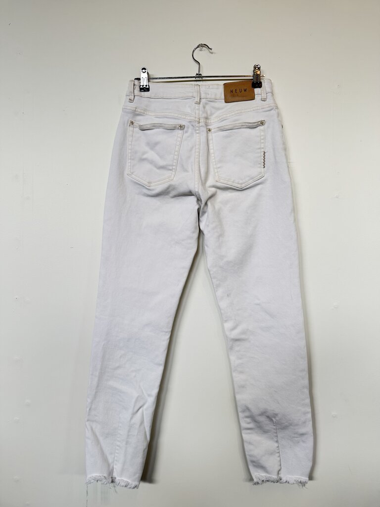 Neuw Jeans - Size 26 (8)