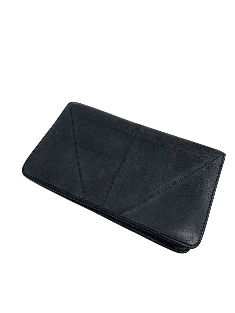 Status Anxiety Wallet (flaws)