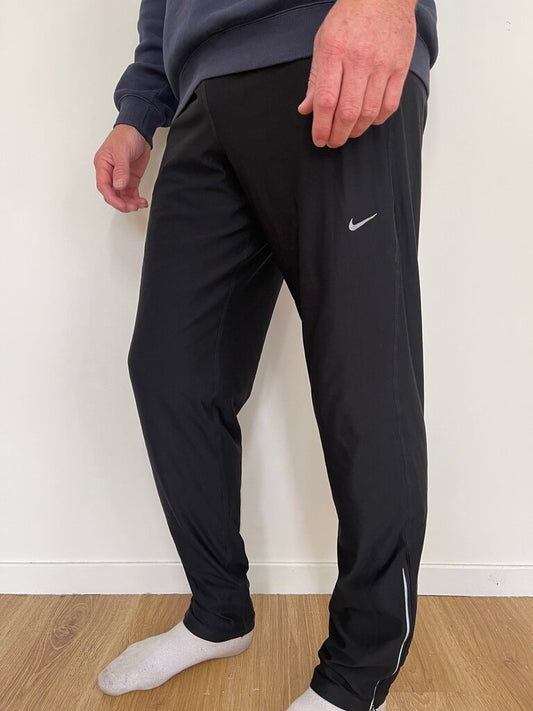Nike Pants - Size M