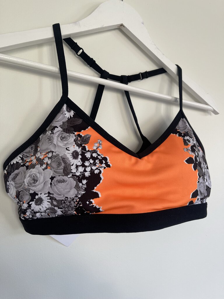Lorna Jane Sports Bra (Matching Shorts) - Size M