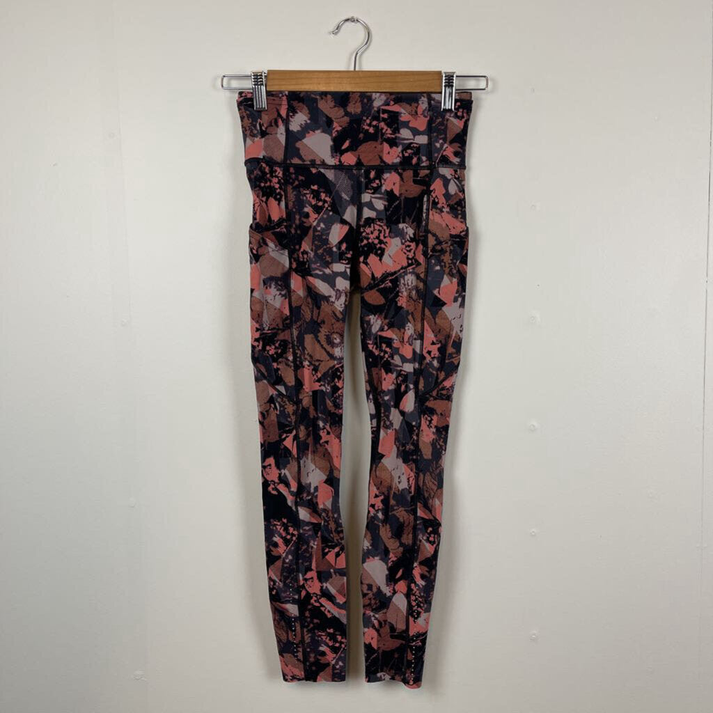 Lulu Lemon Tights - Size 4(8)