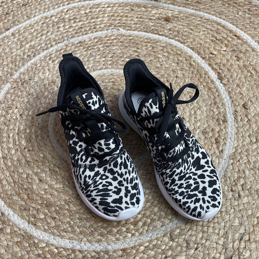 Adidas Shoes - Size 7.5