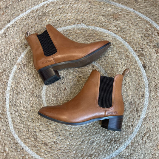 Frankie4 Chelsea Boots (marked) - Size 6