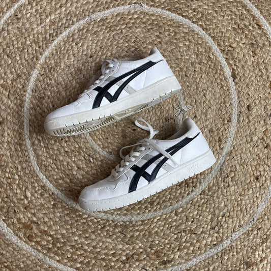 Asics Shoes - Size 8