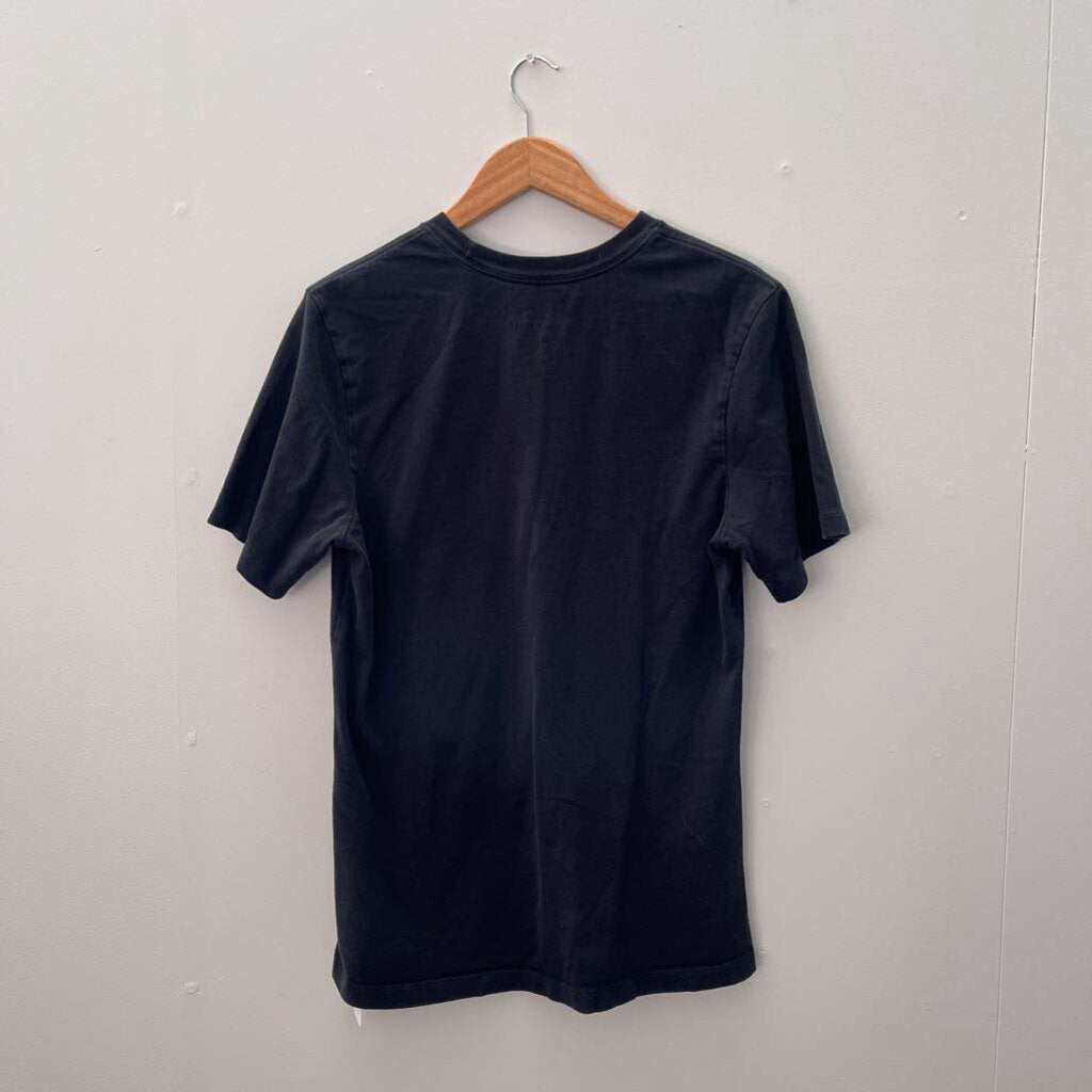 Nike Tee - Size M