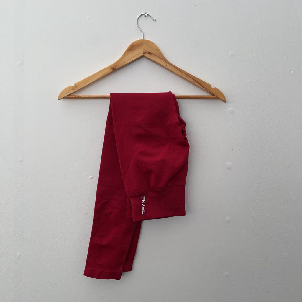 DFYNE Leggings - Size M