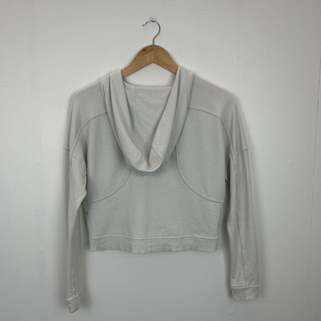 Lulu Lemon Zip up Hoodie- Size 4(8)