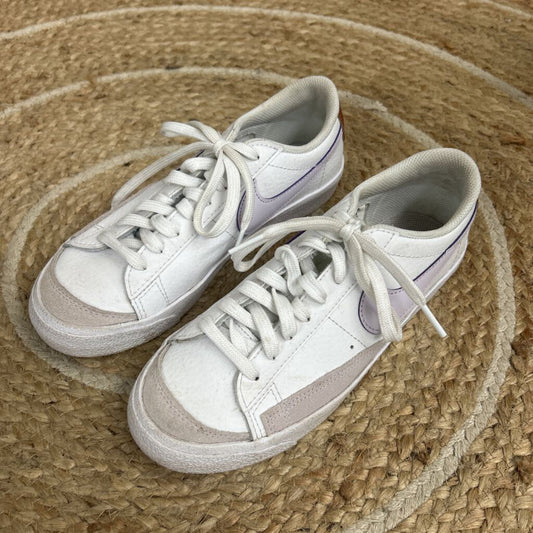 Nike Blazers Low Cut - Size 37.5