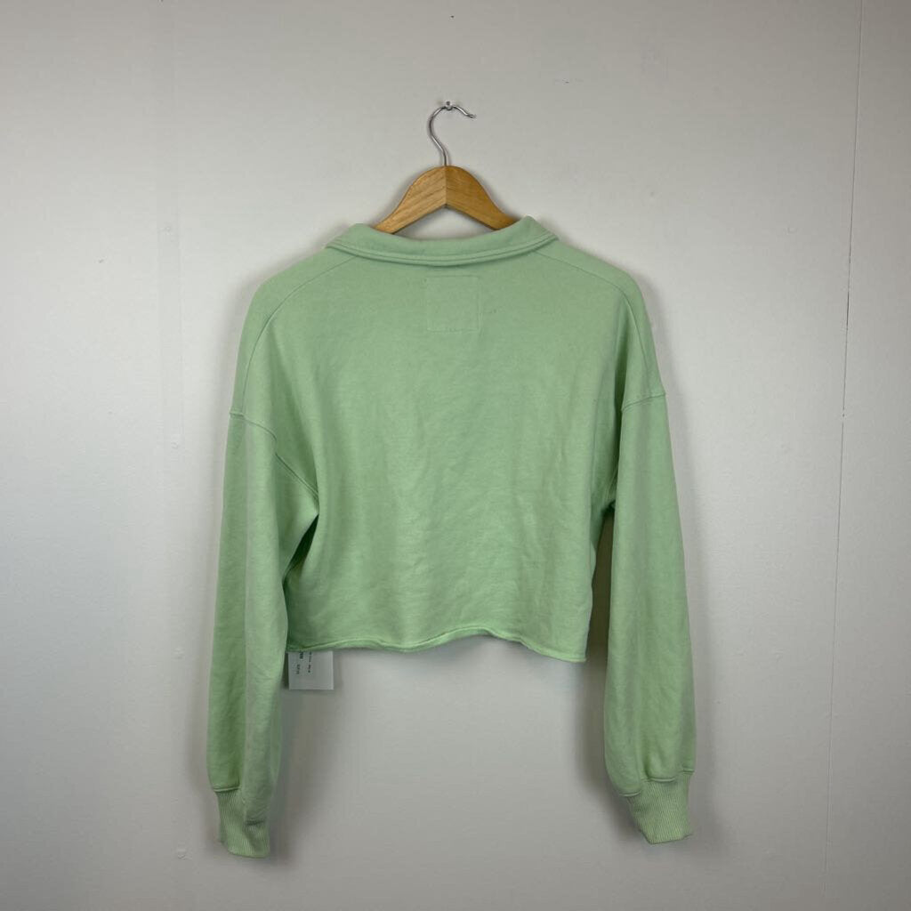 Hollister Crop Crew - Size M