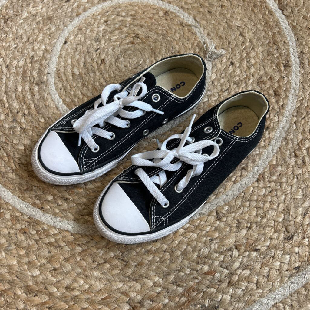 Converse Shoes - Size Y33.5