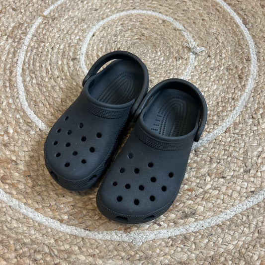 Classic Clog Crocs - Size 6