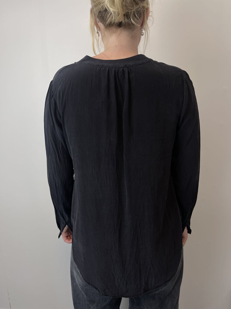 Smith & Western Silk Top - Size 8 (Missing button)