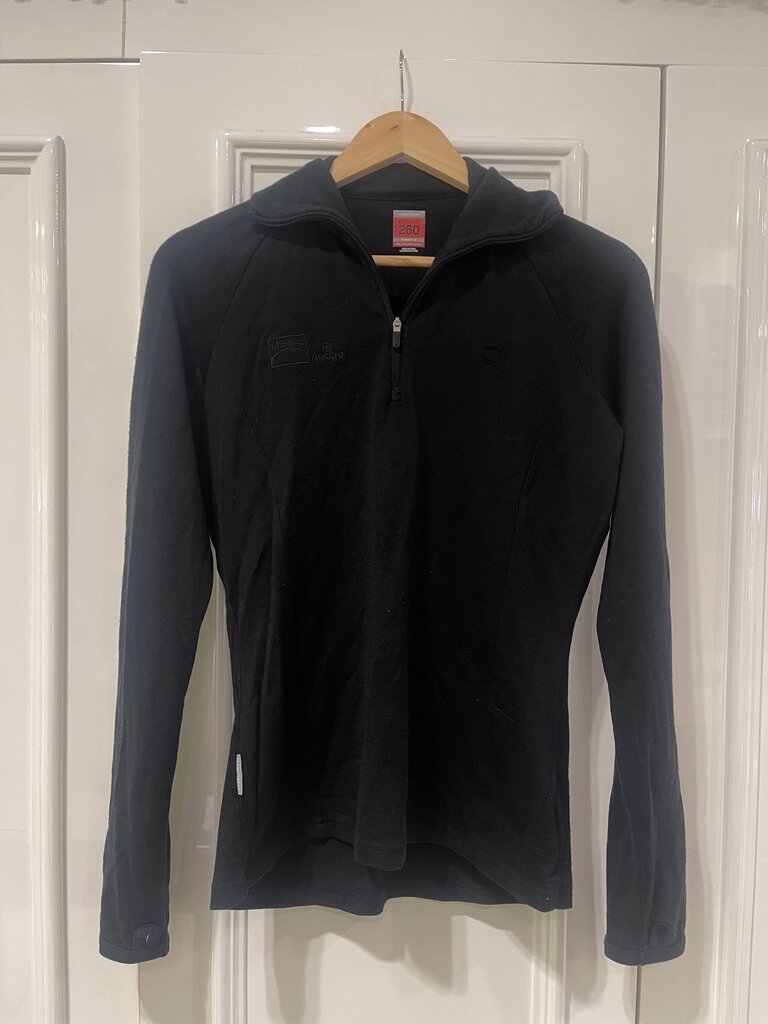 Icebreaker Merino Knit (hole) - Size M