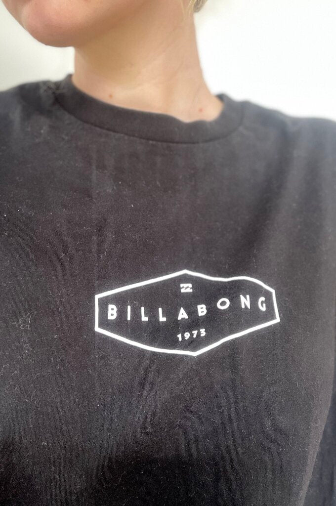 Billabong Tee - Size M