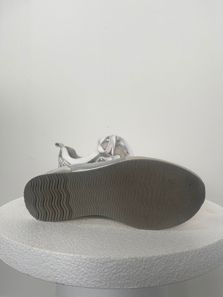 Storm Sneakers (BOX) - Size 39