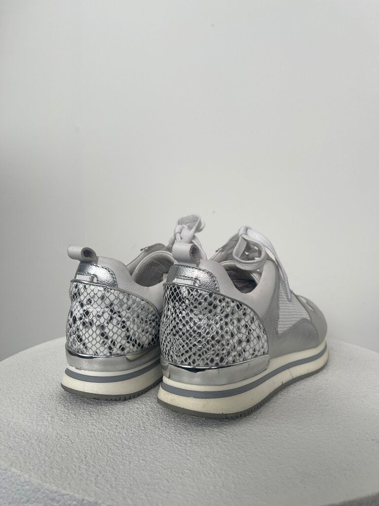 Storm Sneakers (BOX) - Size 39