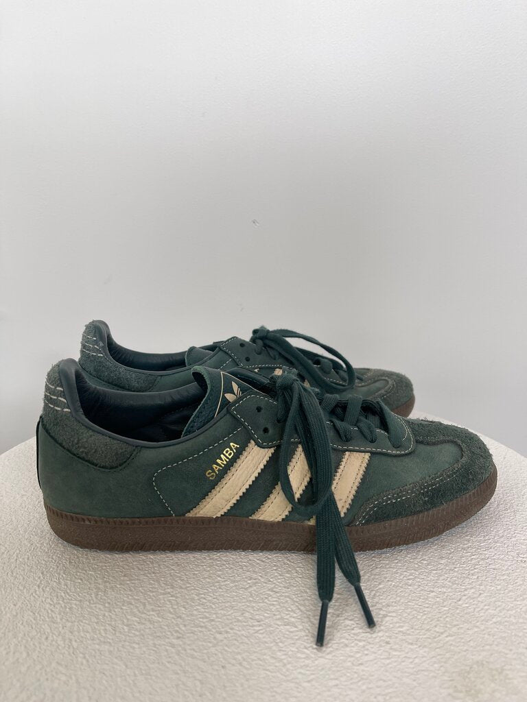 Adidas Shoes - Size 40