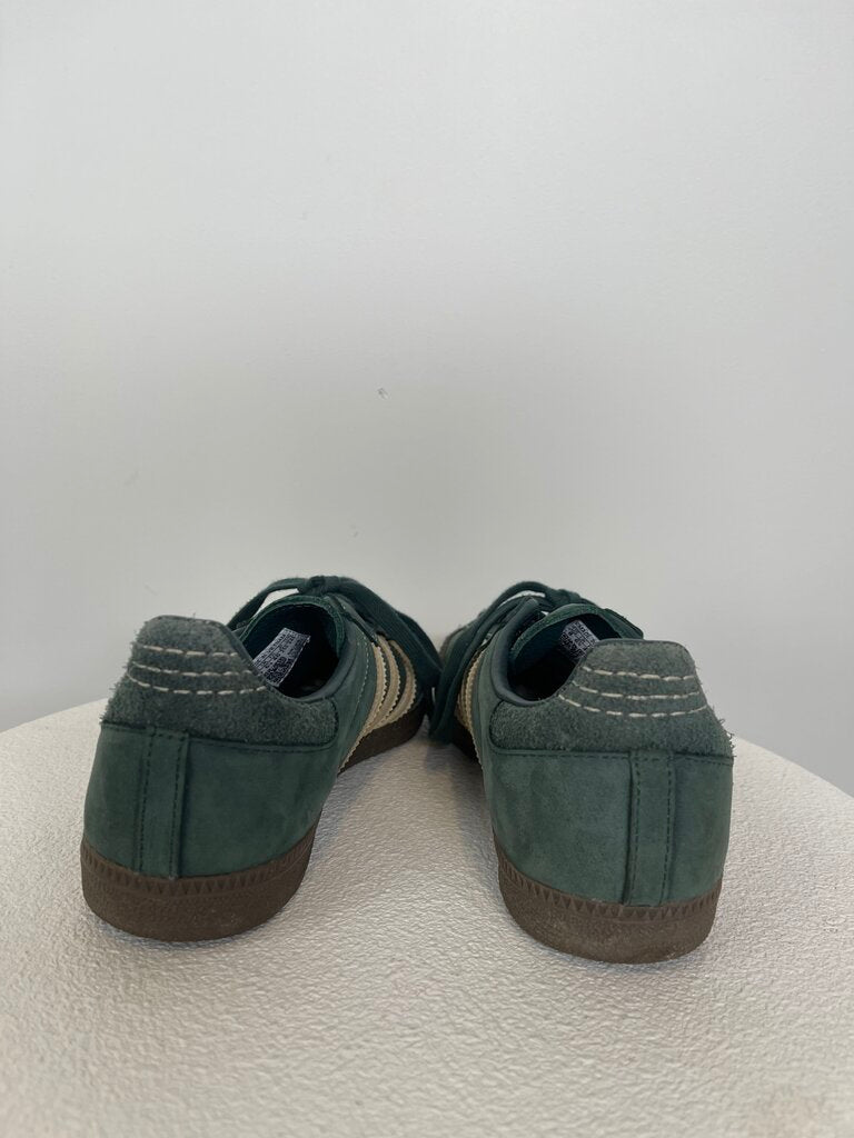 Adidas Shoes - Size 40