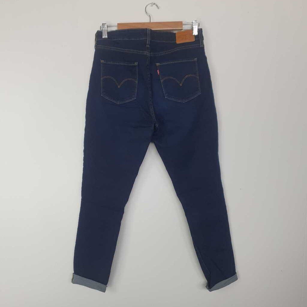 Levis Jeans - Size 31 (13)