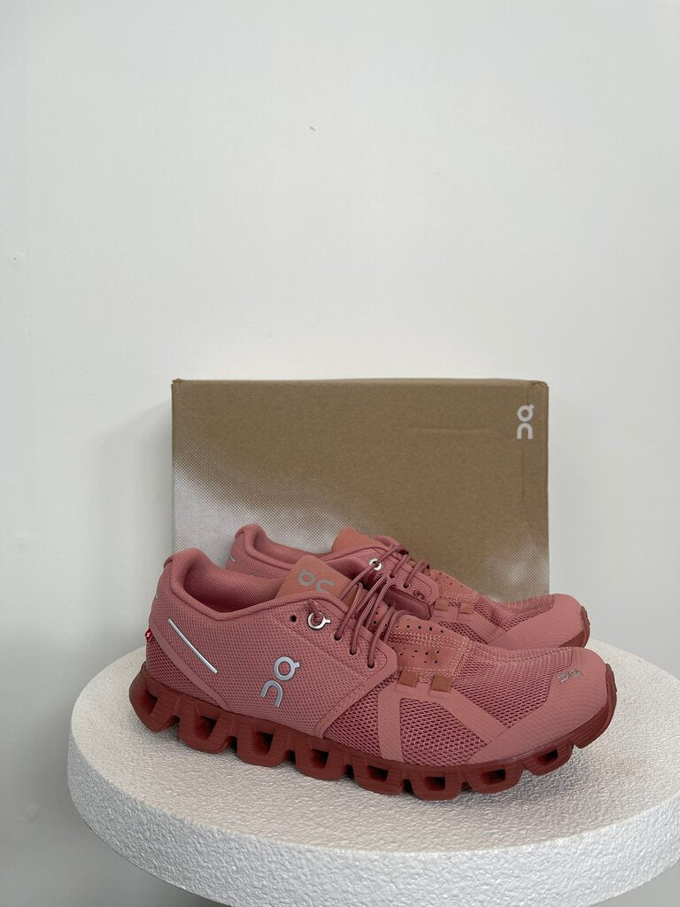 On Cloud Shoes (new with box) - Size 8