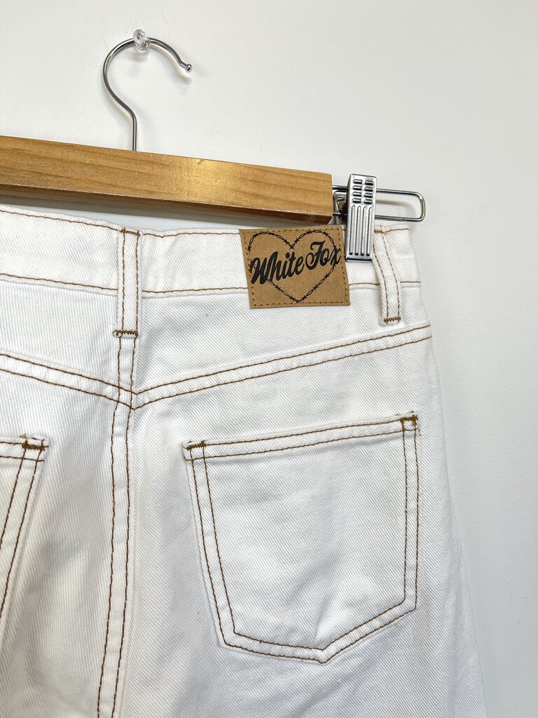 White Fox Jeans (nwt) - Size XS