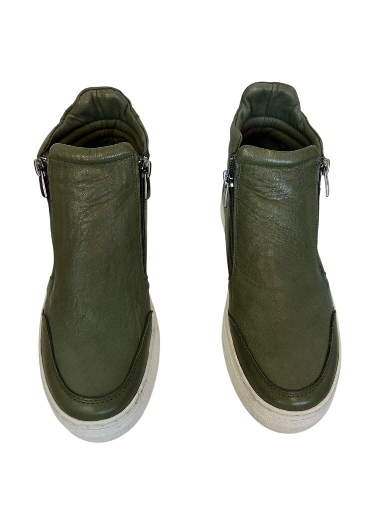 Rilassare Shoes - Size 37