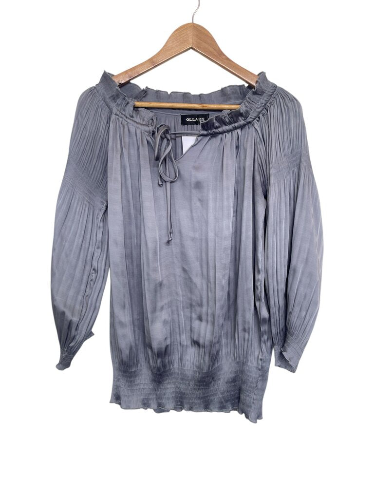 Olla Oh Blouse (pull marks) - Size S