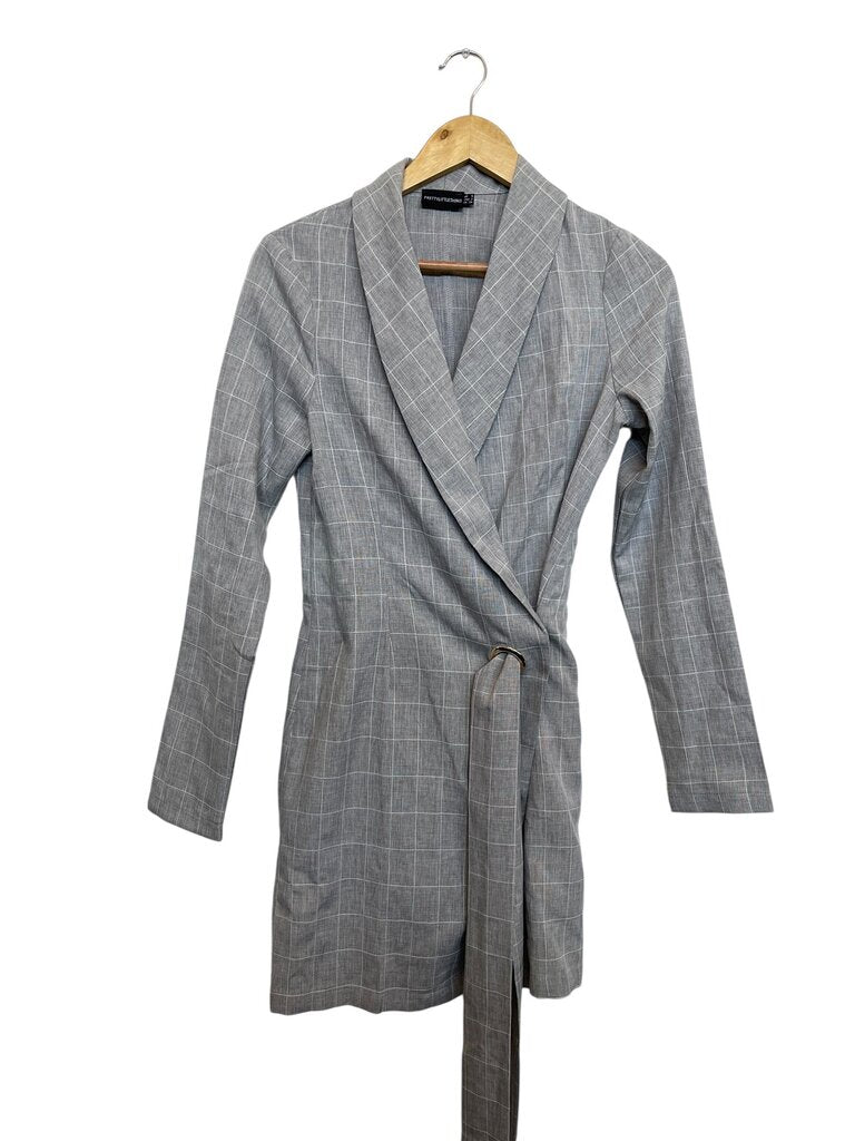 Pretty Little Thing Shirt Dress - Size 6