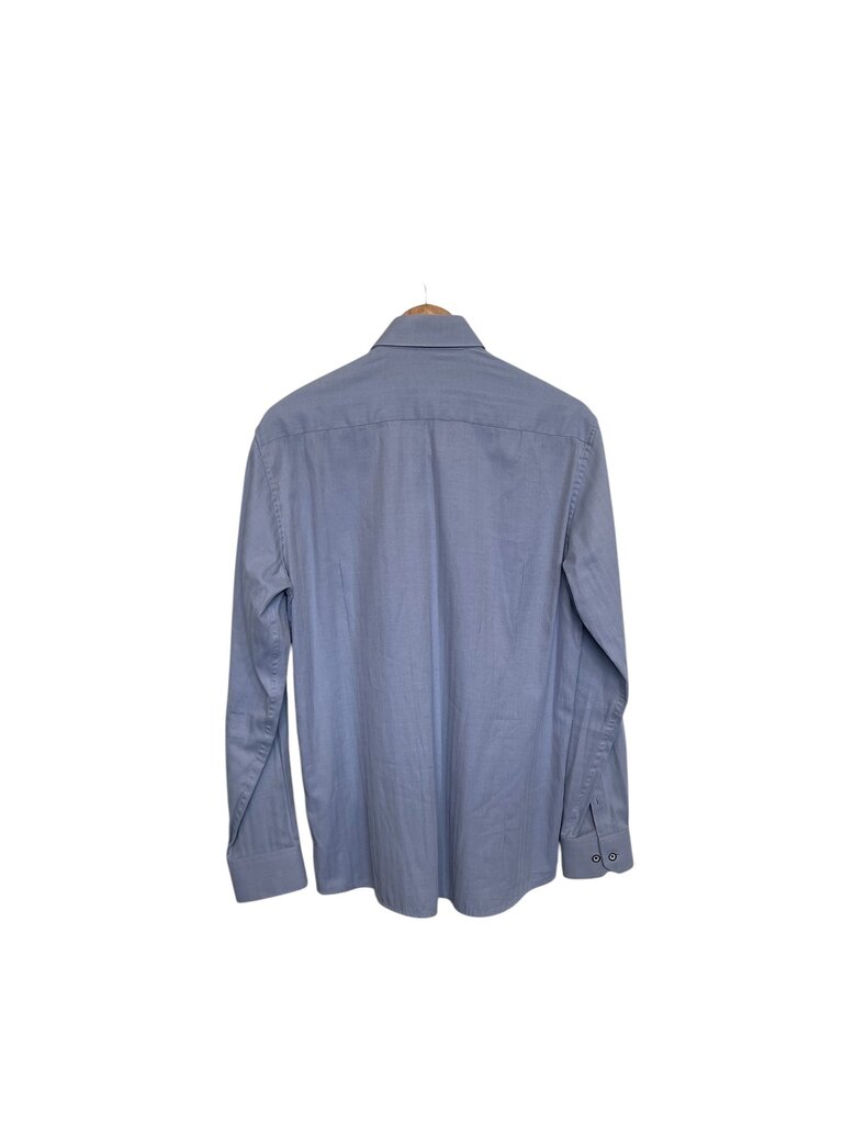The Shirts Studio Shirt - Size XL