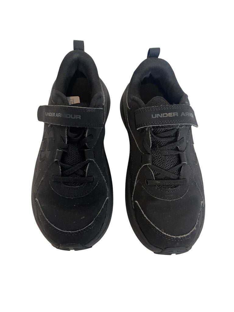 Under Armour Sneakers - Size 3 Youth