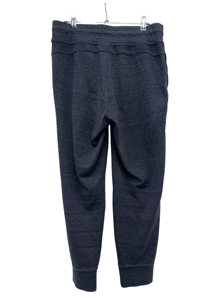 Nike Trackies - Size M