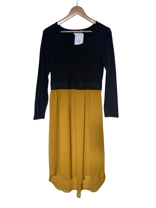 Pretty Basic Dress - Size M