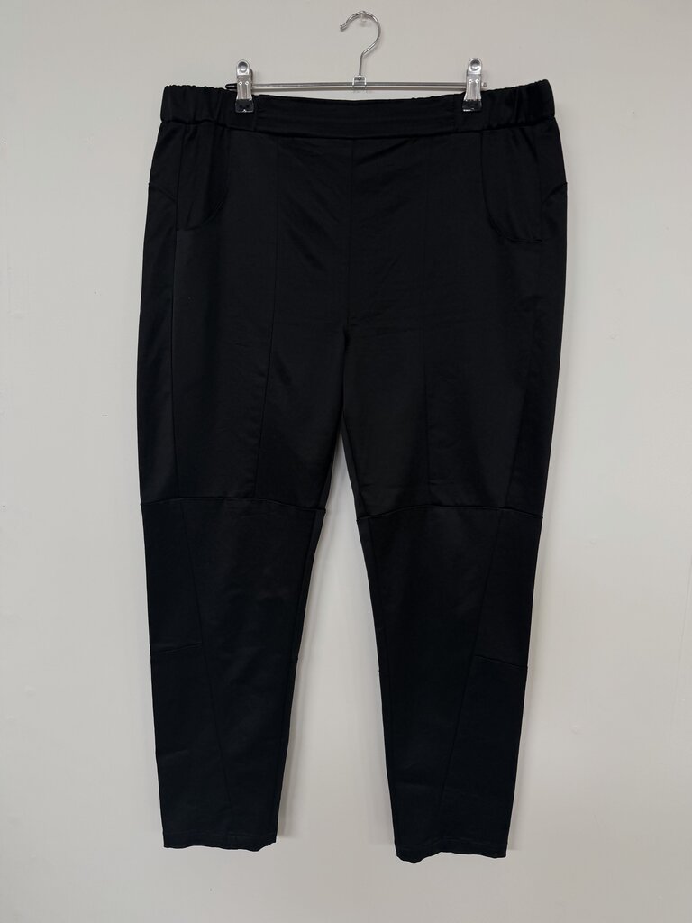 Nes Pants - Size XL