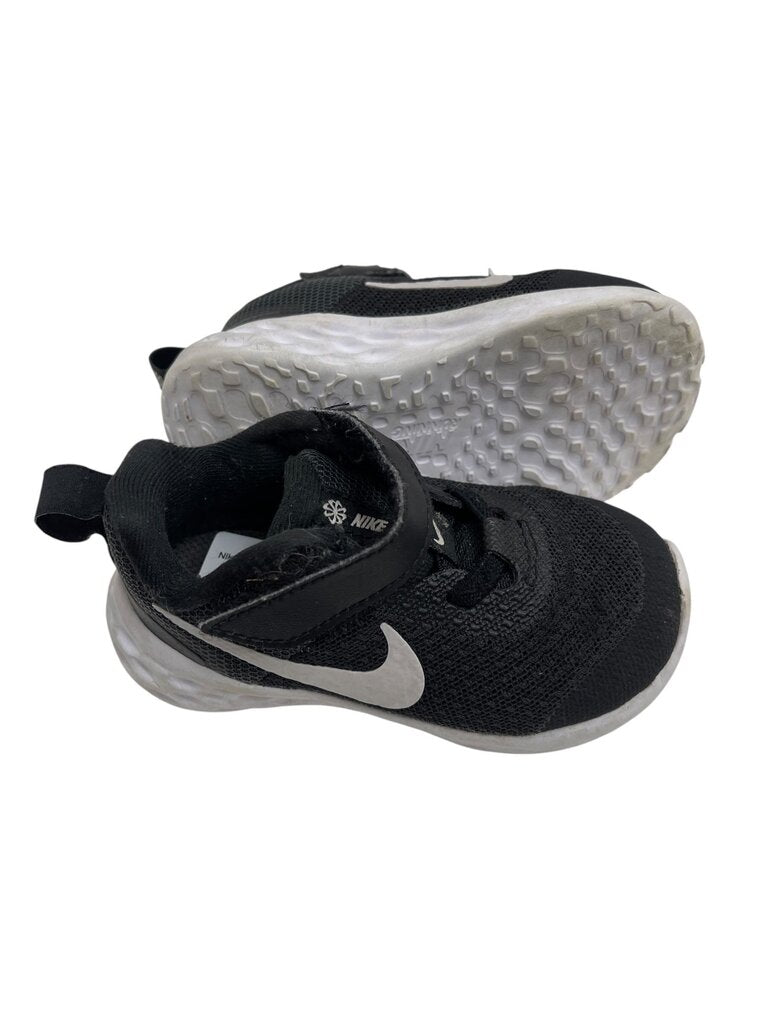 Nike Sneakers - Size 5C