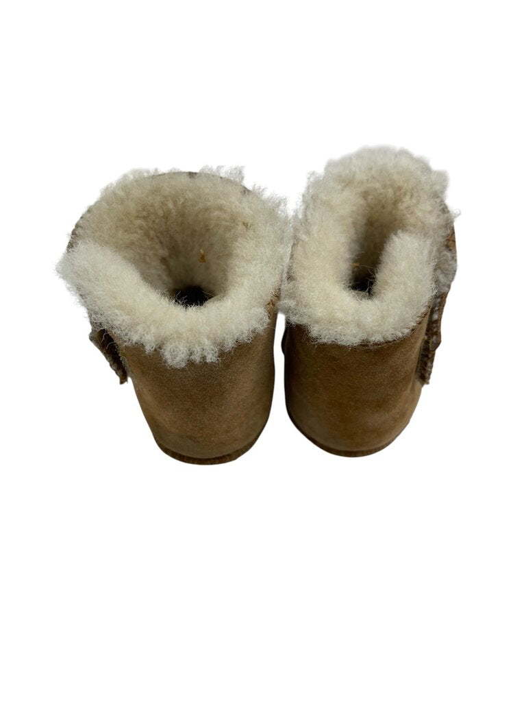 UGG Boots - Size M