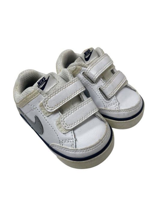 Nike Sneakers (marks) - Size 3C