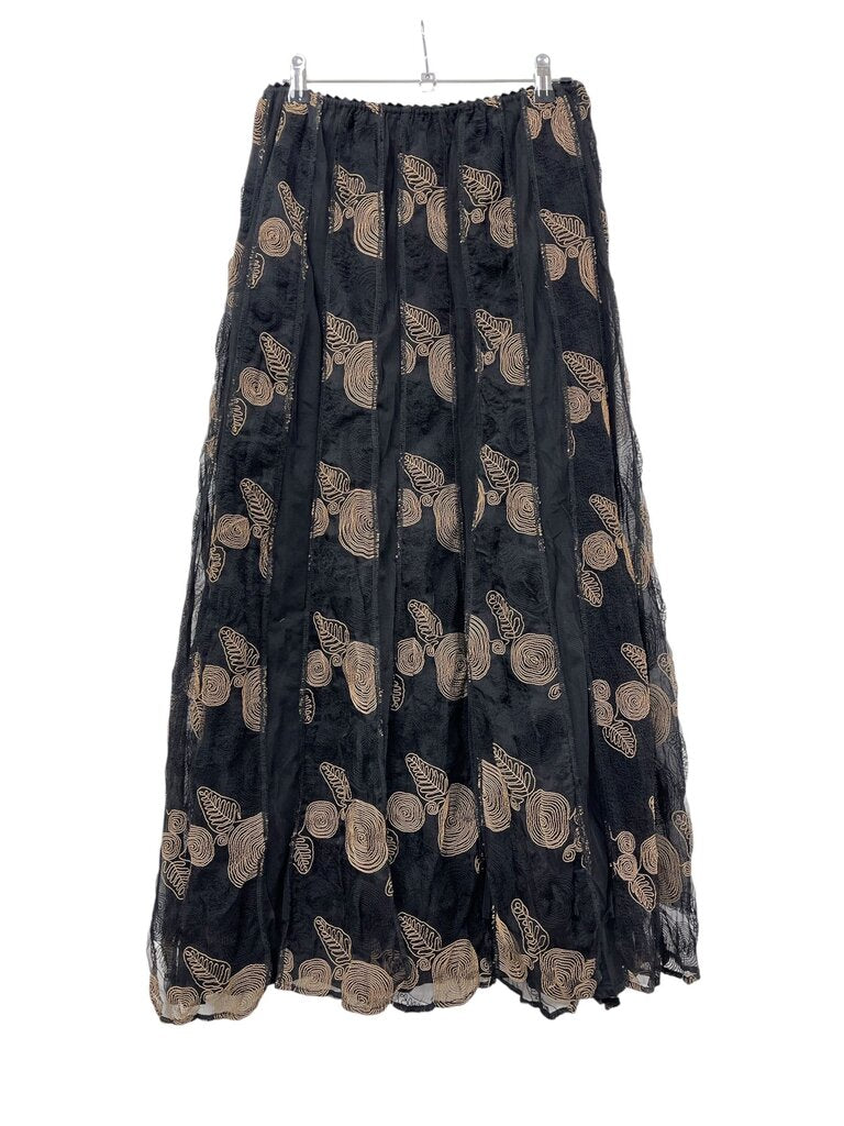 Verge Skirt - Size 14