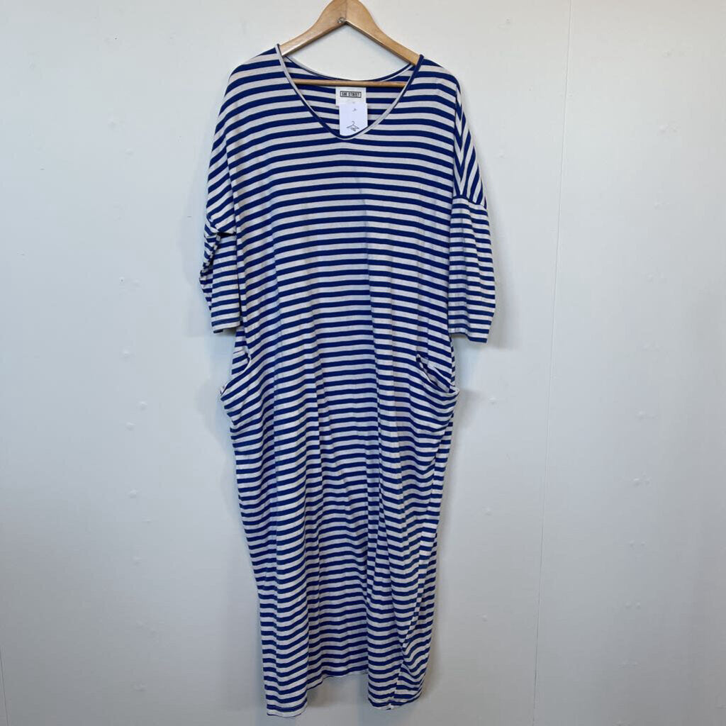 She Street Dress - Size 2XL
