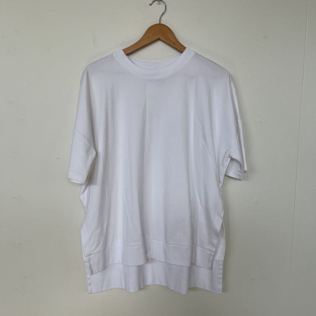 Moochi Tee - Size S