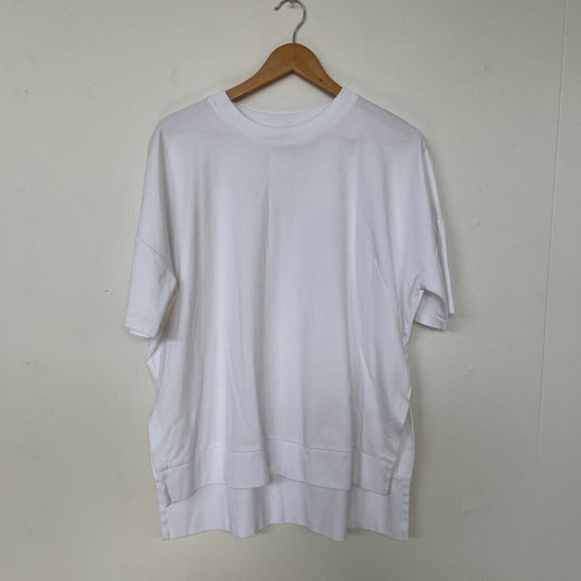 Moochi Tee - Size S